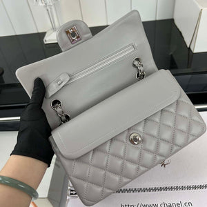 Chanel A01117 Flap Handbag Classic Bag Gray Lambskin - Gold - View 15
