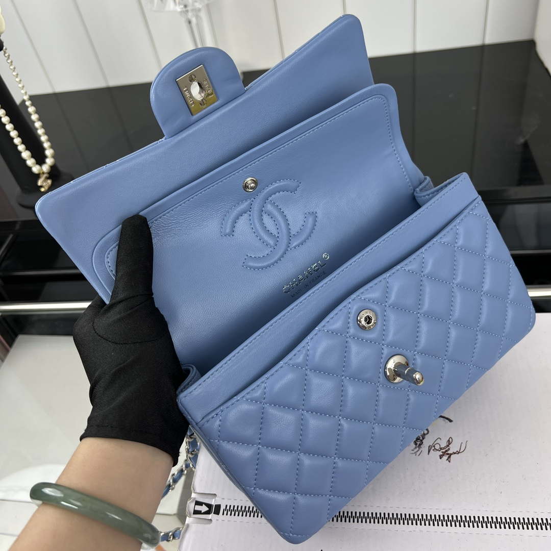 Chanel A01117 Flap Handbag Classic Bag Blue Lambskin - Gold - View 16