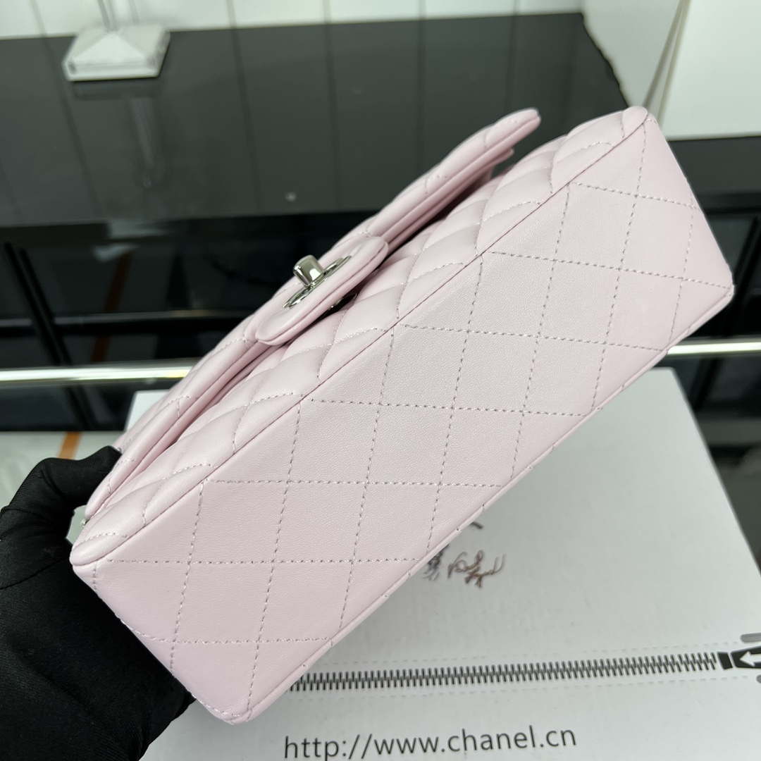 Chanel A01117 Flap Handbag Classic Bag Light Pink Lambskin - Gold - View 5