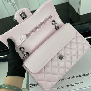 Chanel A01117 Flap Handbag Classic Bag Light Pink Lambskin - Gold - View 6