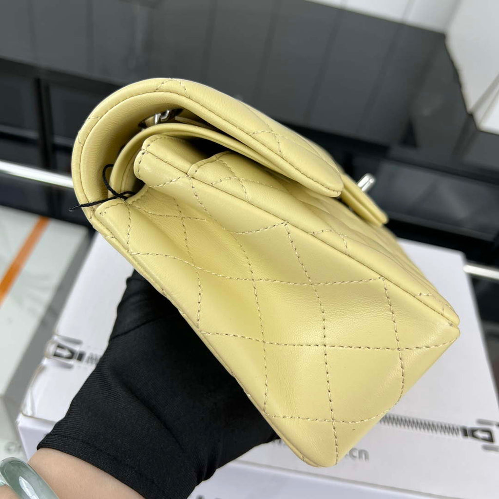 Chanel A01117 Flap Handbag Classic Bag Light Yellow Lambskin