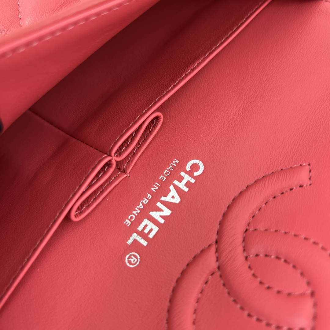 Chanel A01117 Flap Handbag Classic Bag Red Lambskin - Gold - View 18
