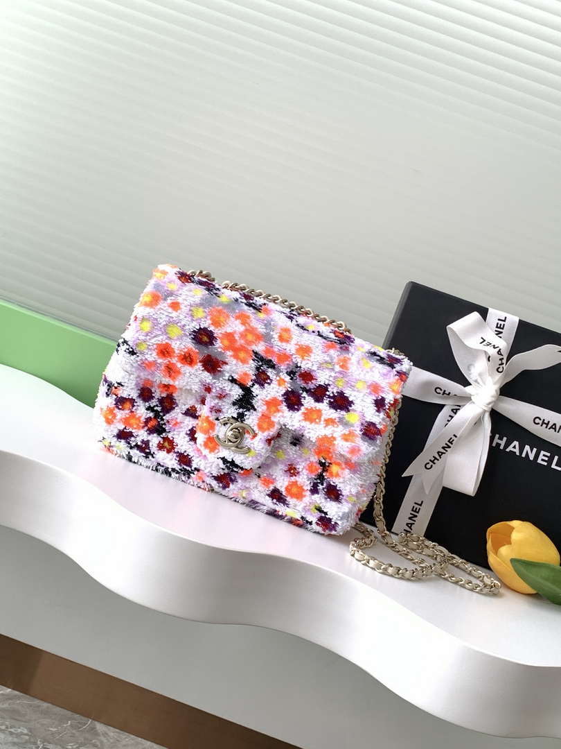 Chanel A09888 25C Evening Pink & white sequin mini AS4561  limited edition Lambskin