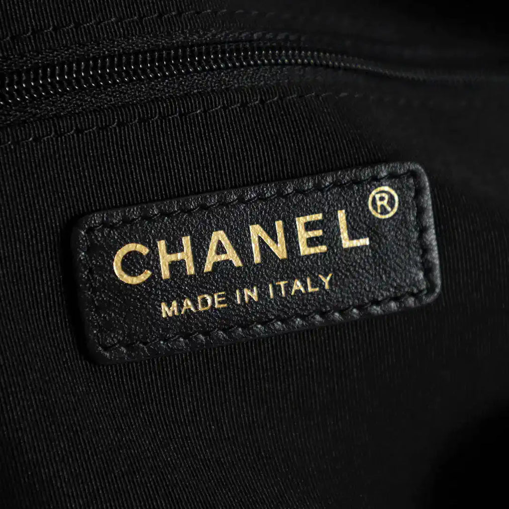 Chanel A1097 Felt hat-shaped badge pearl chain bag Black