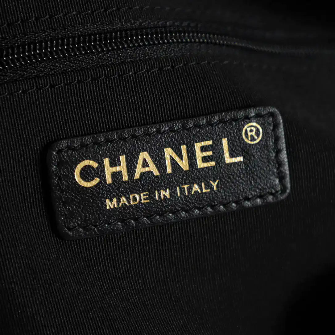 Chanel A1097 Felt hat-shaped badge pearl chain bag Black