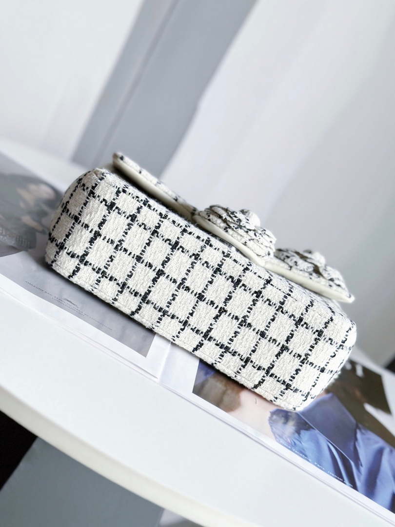 Chanel A1116 Mini Flap Classic Handbag Tweed & Silver-Tone Metal White