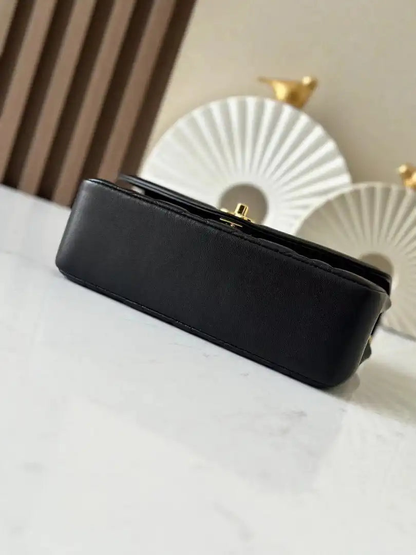 Chanel A2221 Black Lambskin Medium Diana Shoulder Bag 181716