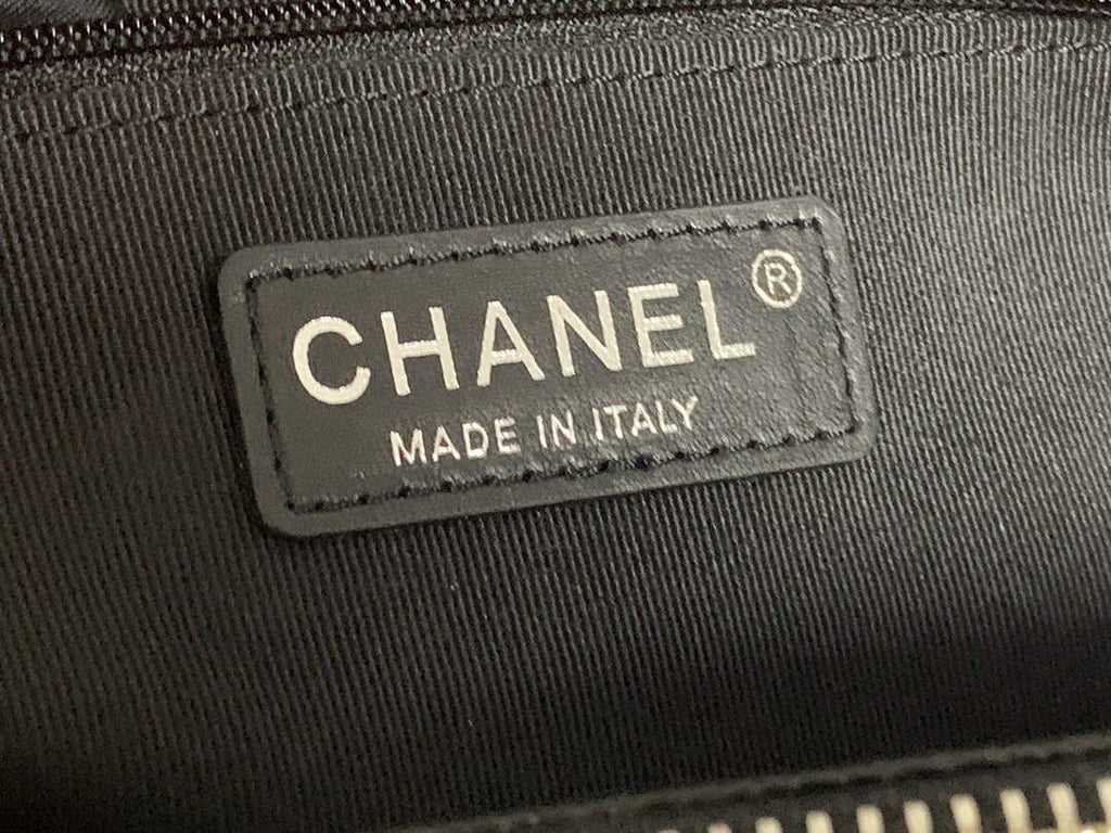 Chanel A50995 Matelasse GST Chain Tote bag caviar Calfskin leather Black Silver