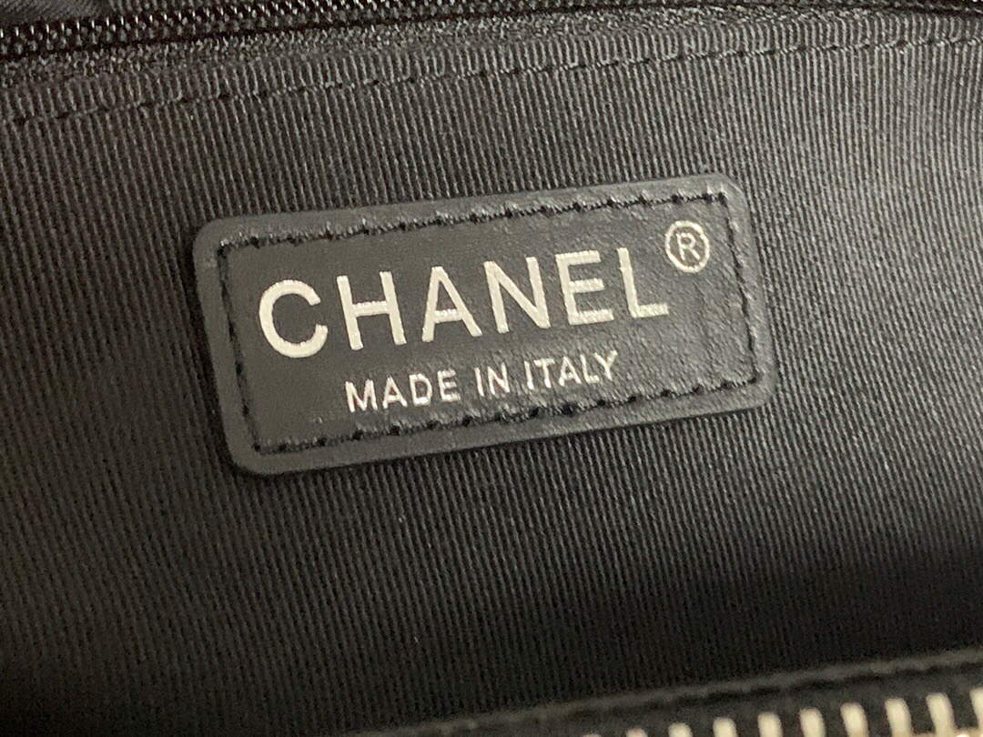 Chanel A50995 Matelasse GST Chain Tote bag caviar Calfskin leather Black Silver - Default Title - View 9