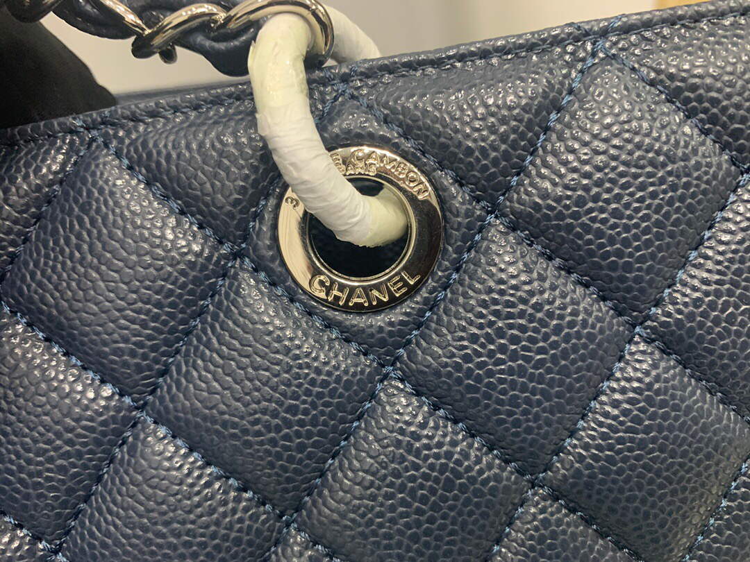 Chanel A50995 Matelasse GST Chain Tote bag caviar Calfskin leather Navy Blue Silver