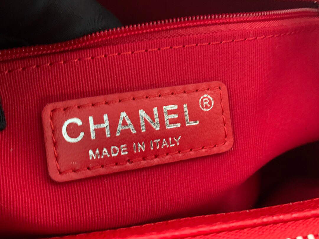 Chanel A50995 Matelasse GST Chain Tote bag caviar Calfskin leather Red Silver - Default Title - View 9
