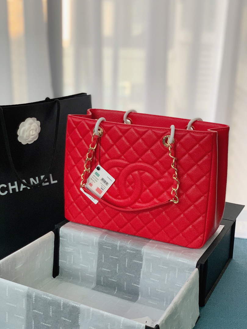 Chanel A50995 Matelasse GST Chain Tote bag caviar Calfskin leather Red Gold