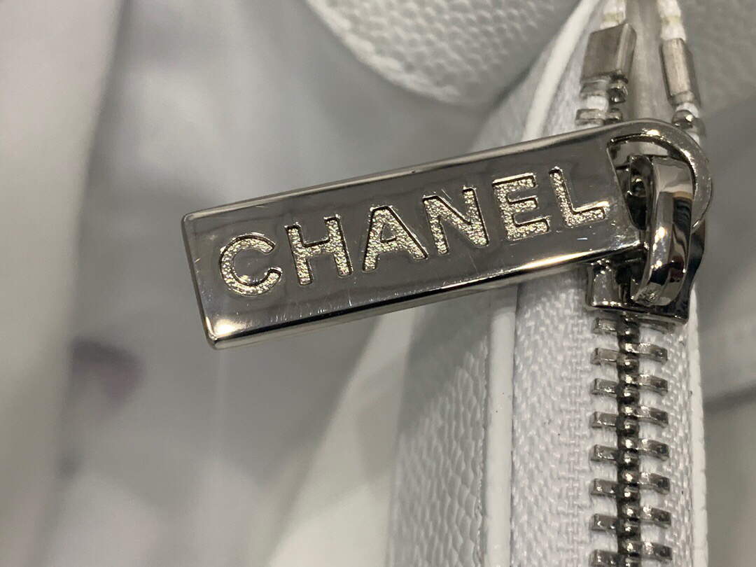 Chanel A50995 Matelasse GST Chain Tote bag caviar Calfskin leather White Silver - Default Title - View 8