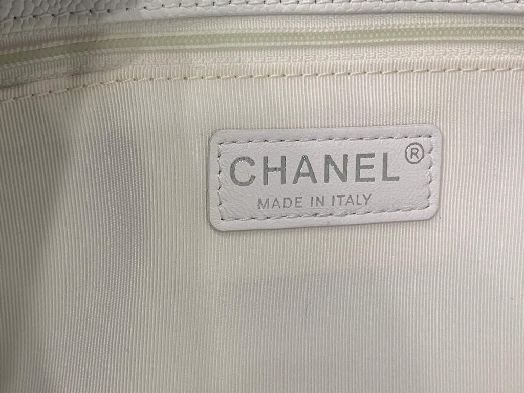 Chanel A50995 Matelasse GST Chain Tote bag caviar Calfskin leather White Silver