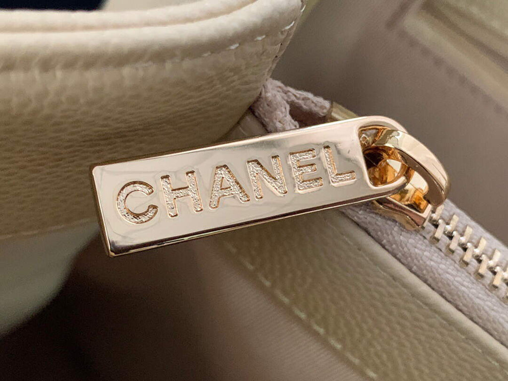 Chanel A50995 Matelasse GST Chain Tote bag caviar Calfskin leather Yellow Gold