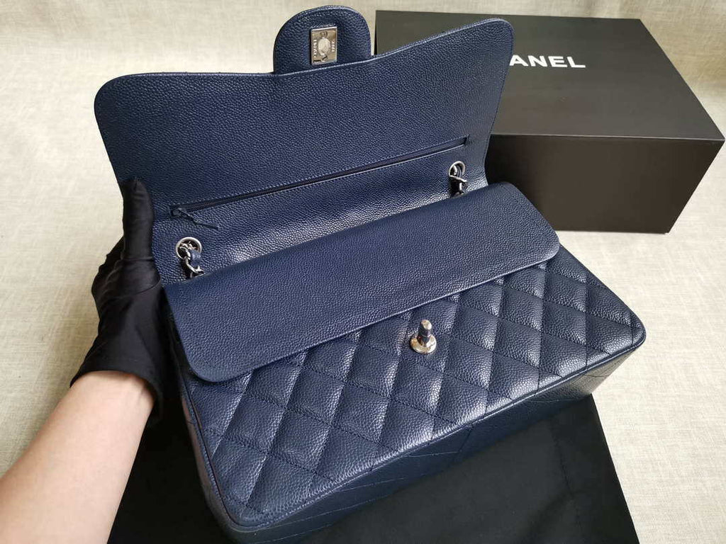 Chanel A58600 Large Classic Handbag Grained shiny Calfskin Navy Blue Sliver