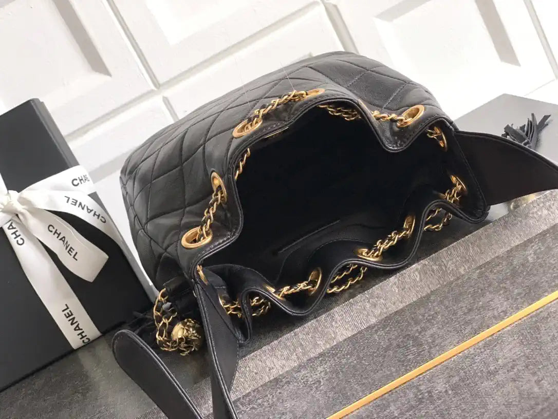 Chanel A66920 Bucket bag Black Lambskin
