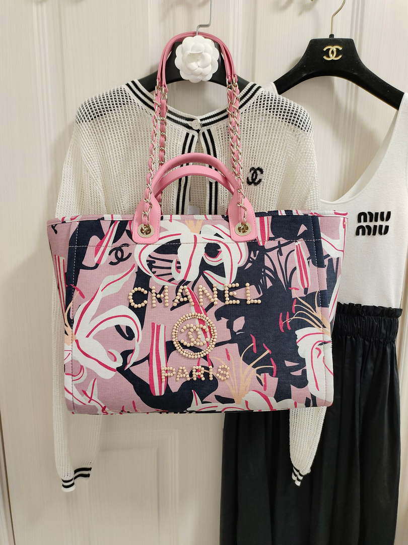 Chanel A66941 Large Tote Printed Velvet Wooden Pearls & Gold-Tone Metal Pink & Multicolour - Default Title - View 4