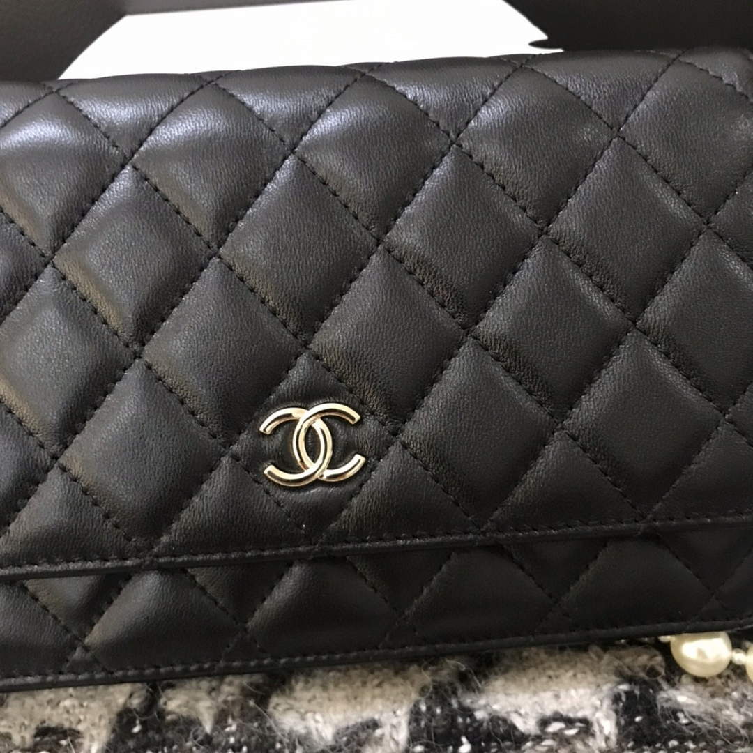 Chanel A68052 Wallet on Chain bag lambskin Imitation Pearls gold Black - Default Title - View 5