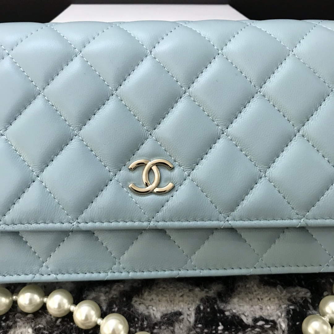 Chanel A68052 Wallet on Chain bag lambskin Imitation Pearls gold Light Blue - Default Title - View 3