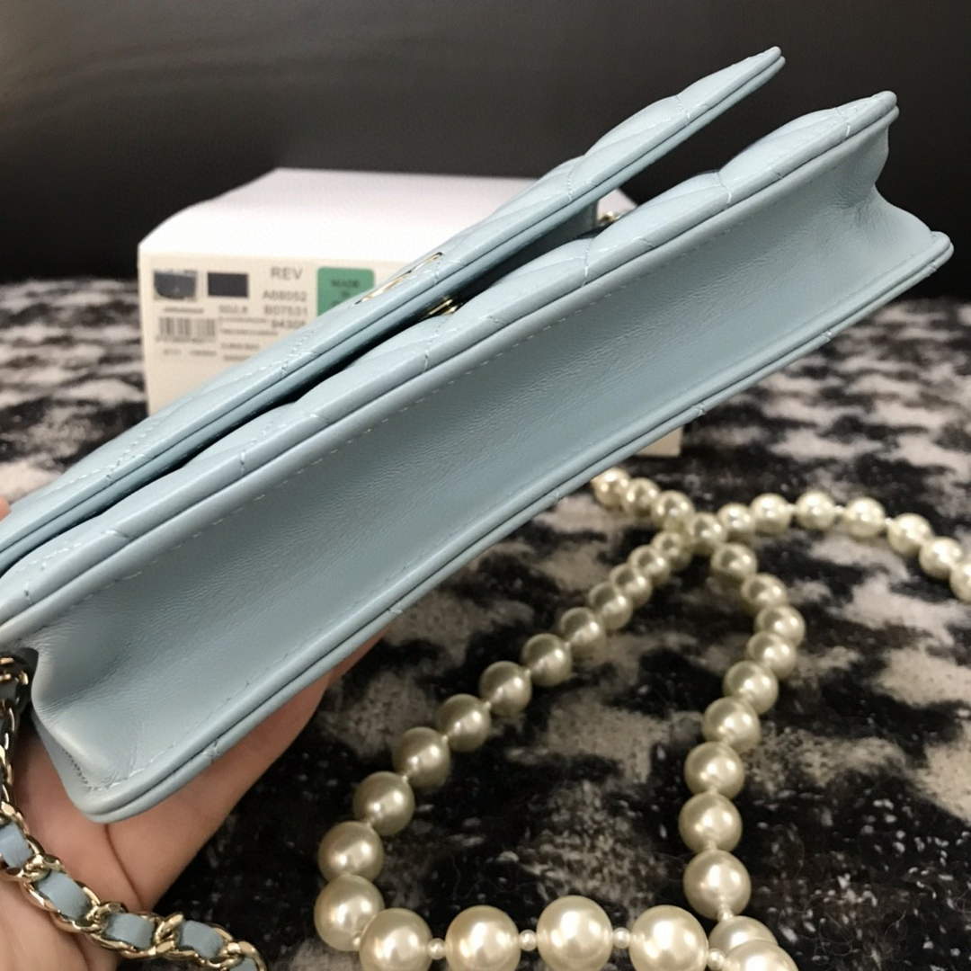 Chanel A68052 Wallet on Chain bag lambskin Imitation Pearls gold Light Blue - Default Title - View 4