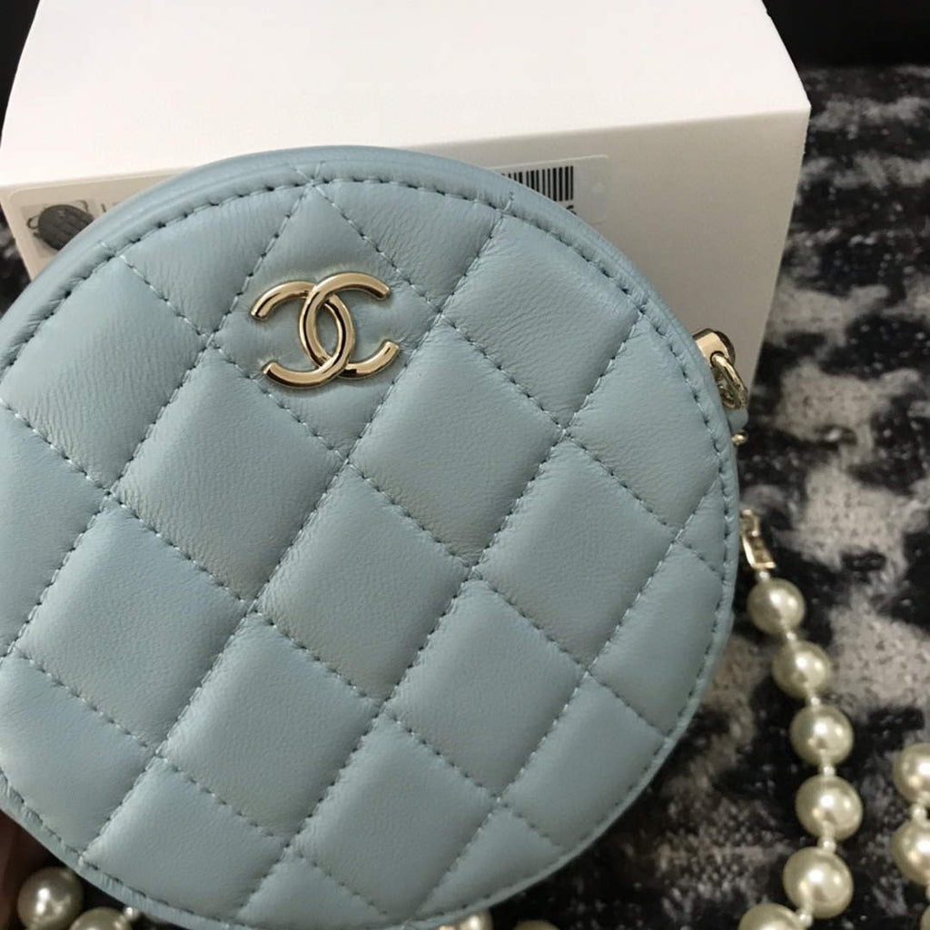 Chanel A68055 Chanel clutch with chain Round Bag Lambskin Blue