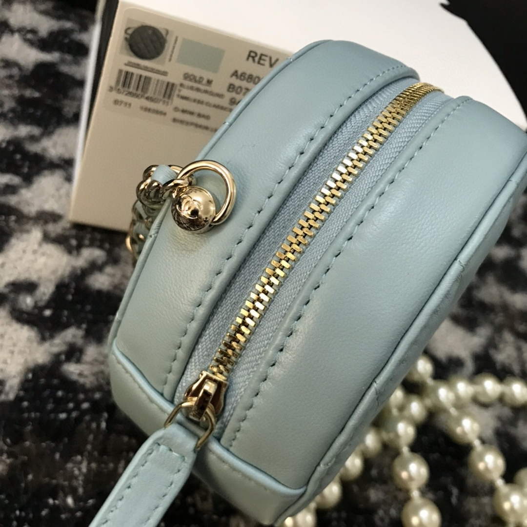 Chanel A68055 Chanel clutch with chain Round Bag Lambskin Blue - Default Title - View 4