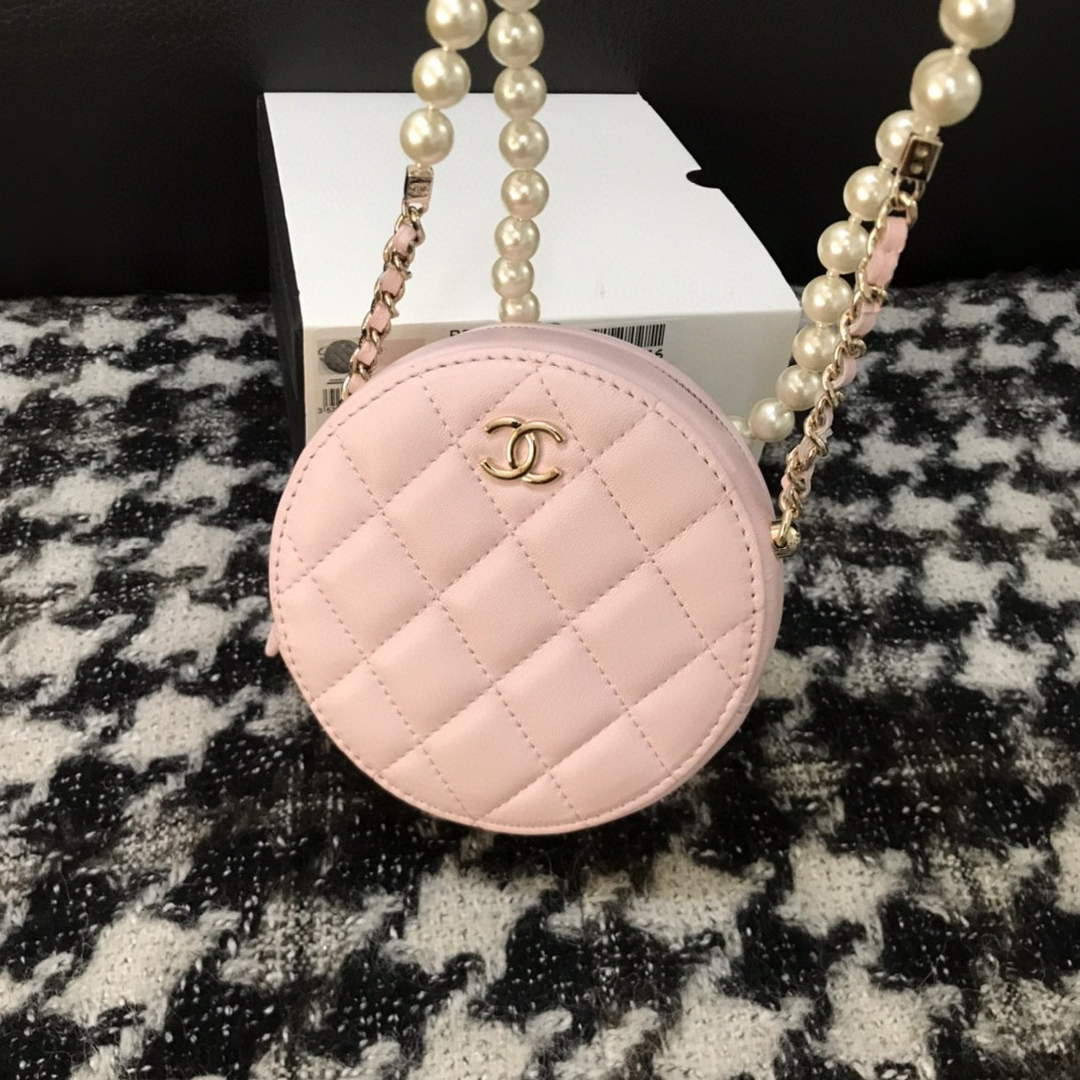 Chanel A68055 Chanel clutch with chain Round Bag Lambskin Pink