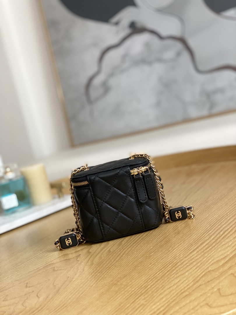 Chanel A68101 Small Vanity With Chain Lambskin Black - Default Title - View 2