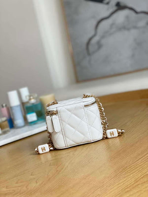 Chanel A68101 Small Vanity With Chain Lambskin White - Default Title - View 3