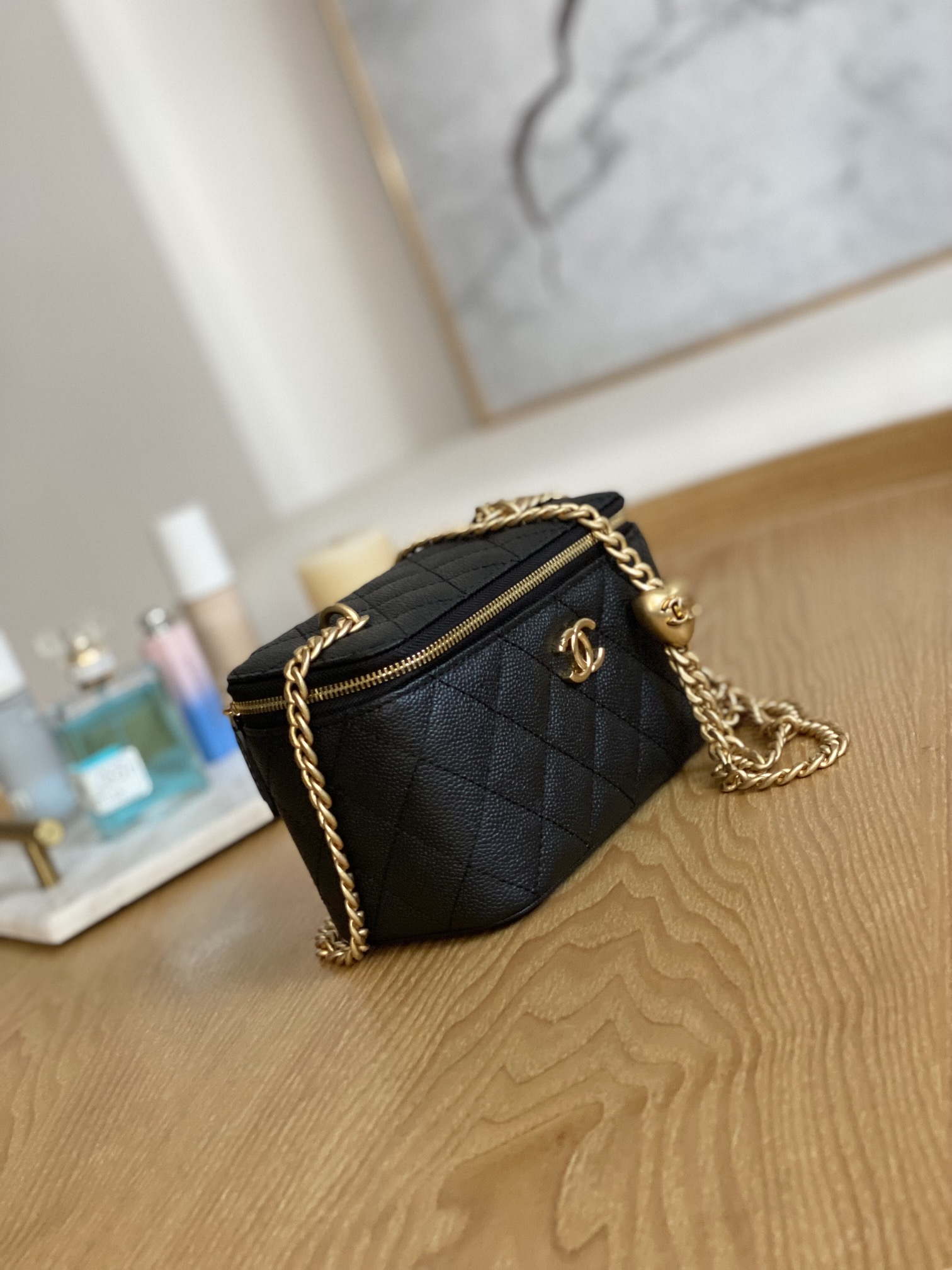 Chanel A68130  Vanity with chain Grained Calfskin Gold Black - Default Title - View 3