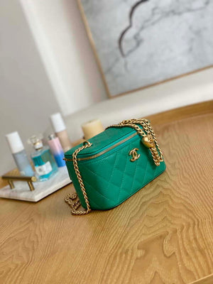 Chanel A68130  Vanity with chain Grained Calfskin Gold Green - Default Title - View 2