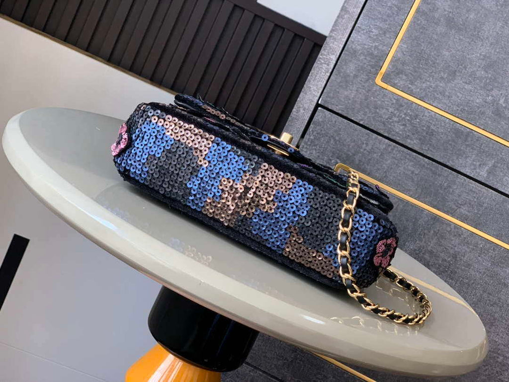 Chanel A69900 25C Mini Flap Handbag High-end handmade embroidery Sequined
