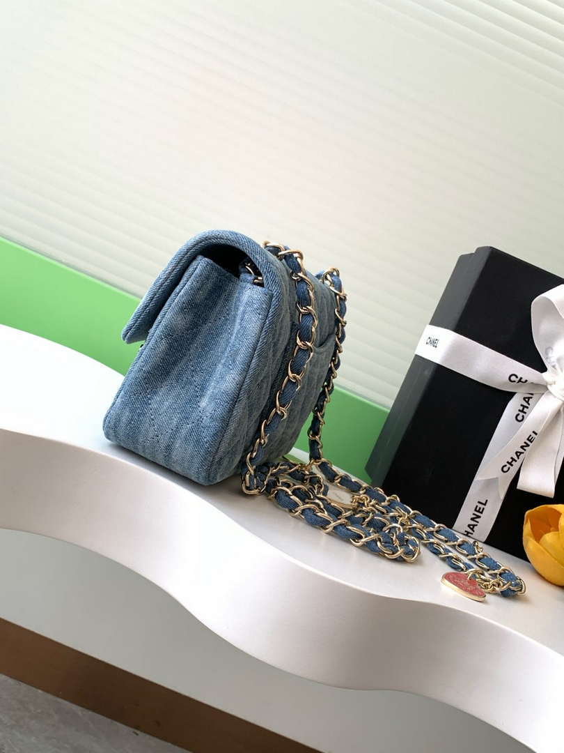 Chanel A69900 25C Mini Flap Vintage denim AS1116 Blue