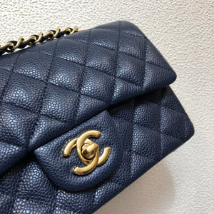 Chanel A69900 Mini Flap Bag Grained Calfskin Navy Blue Gold - Default Title - View 2