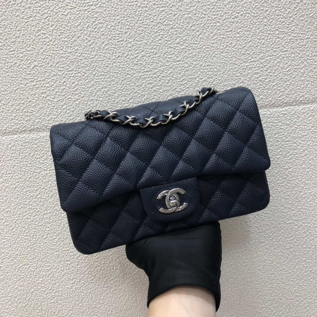 Chanel A69900 Mini Flap Bag Grained Calfskin Navy Blue Silver - Default Title - View 1