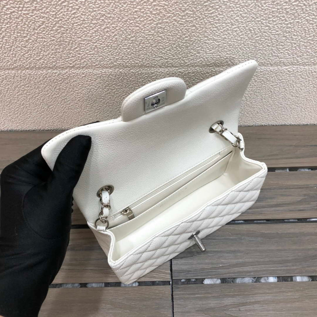 Chanel A69900 Mini Flap Bag Grained Calfskin White Silver