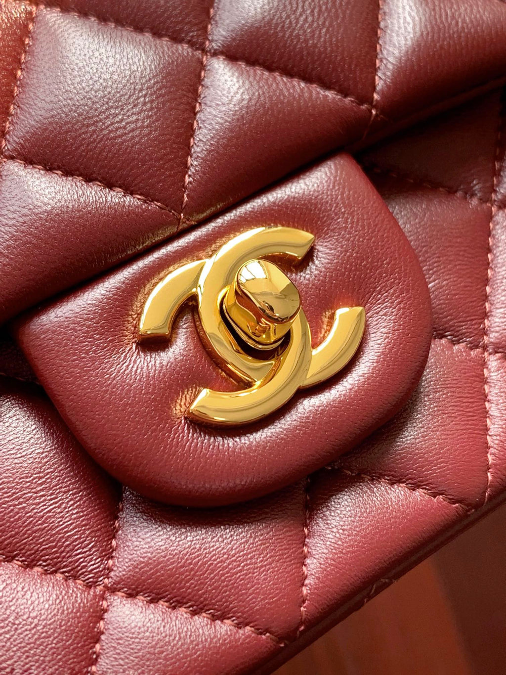 Chanel A69900 Mini Flap Bag Lambskin AS1116 Wine Red
