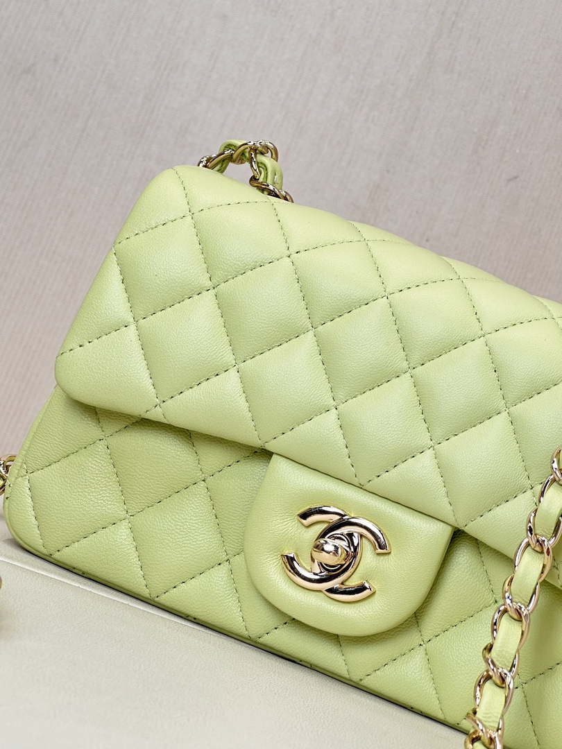 Chanel A69900 Mini Flap Bag Lambskin AS1116 Light Green