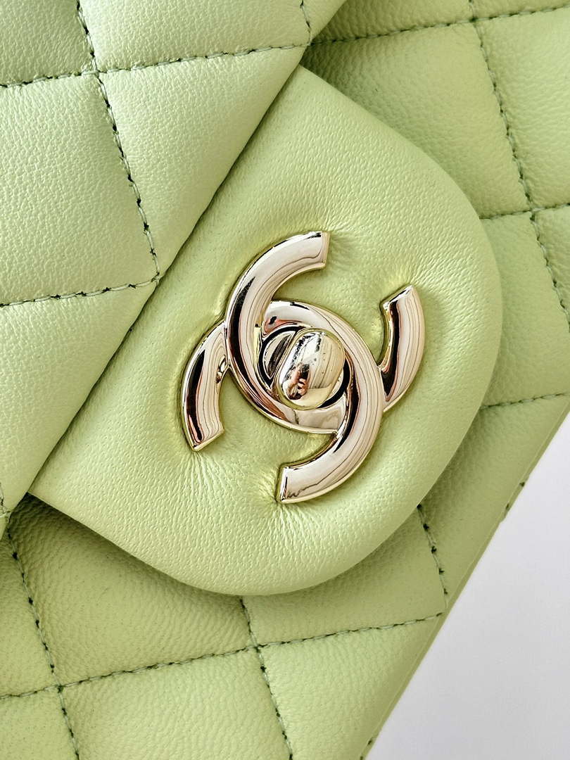 Chanel A69900 Mini Flap Bag Lambskin AS1116 Light Green