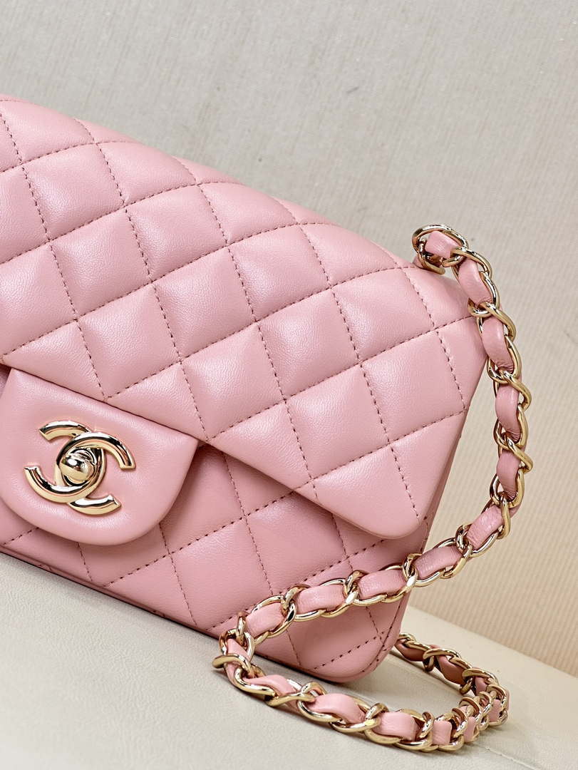 Chanel A69900 Mini Flap Bag Lambskin light Pink AS1116