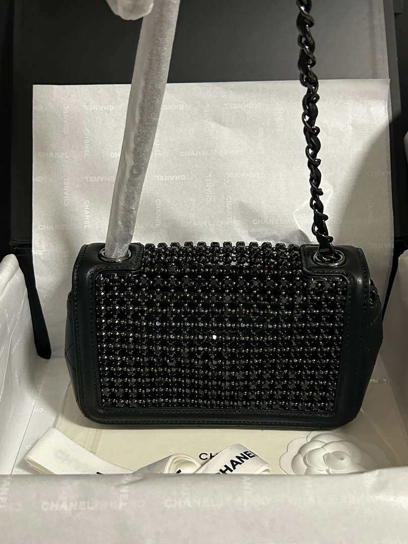 Chanel A8003 25p Evening Bag Lambskin Rhinestones Pearls A01112 Black - Default Title - View 4