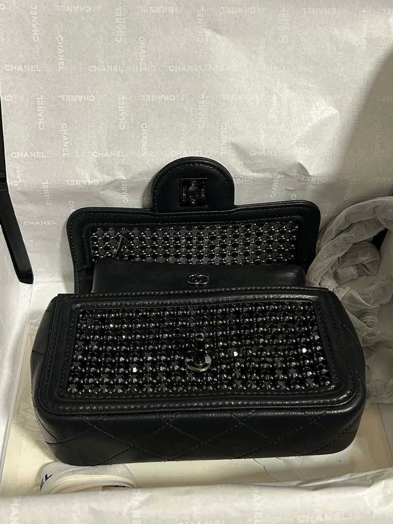 Chanel A8003 25p Evening Bag Lambskin Rhinestones Pearls A01112 Black