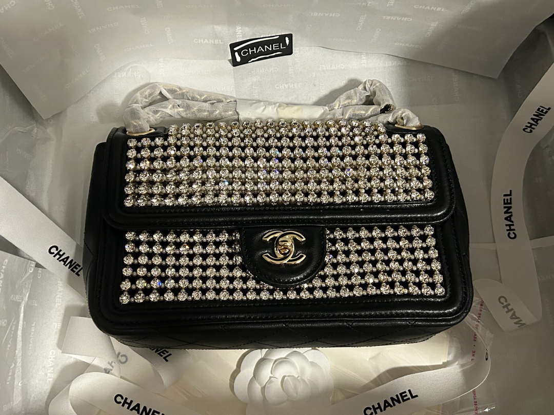 Chanel A8003 25p Evening Bag Lambskin Rhinestones Pearls A01112 White and Black