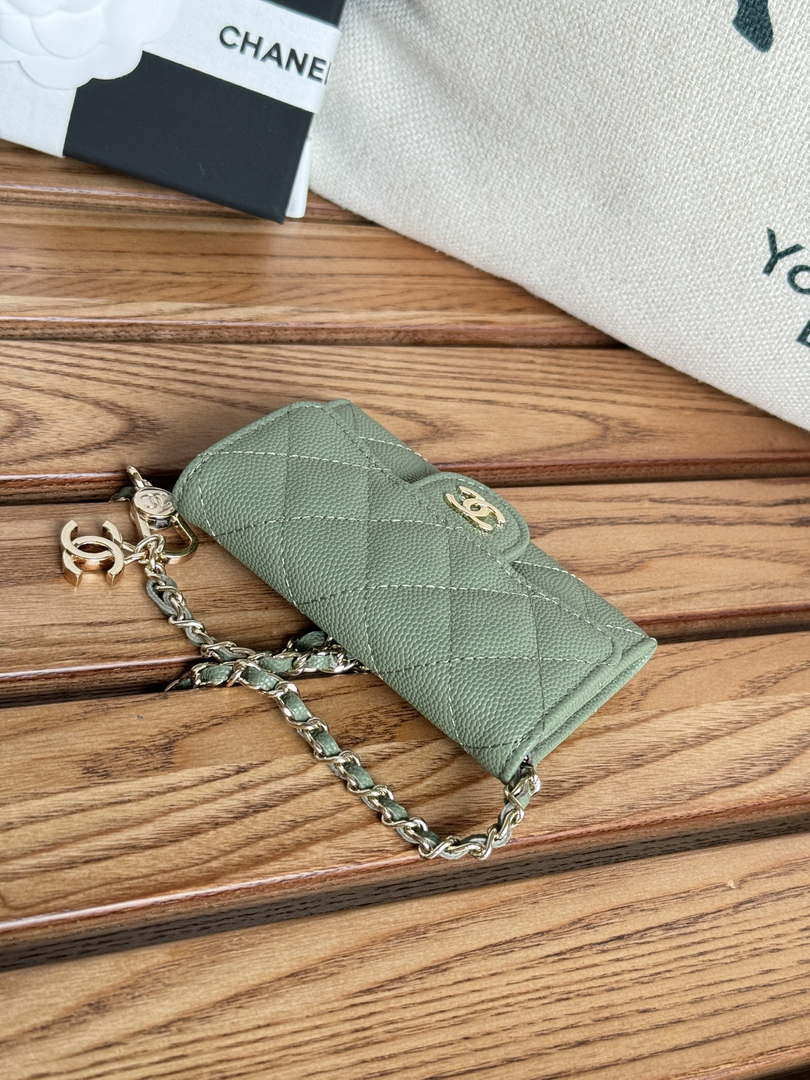 Chanel A81081 Wallet on Chain Shiny Calfskin Green