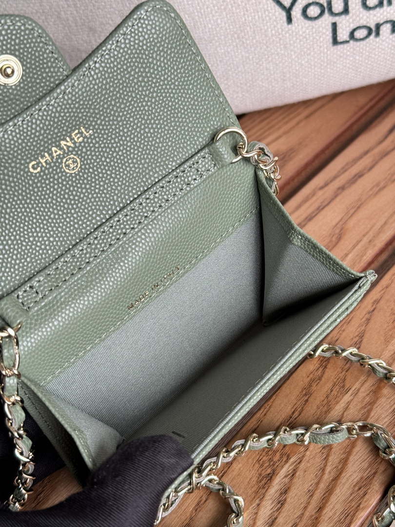 Chanel A81081 Wallet on Chain Shiny Calfskin Green - Default Title - View 8
