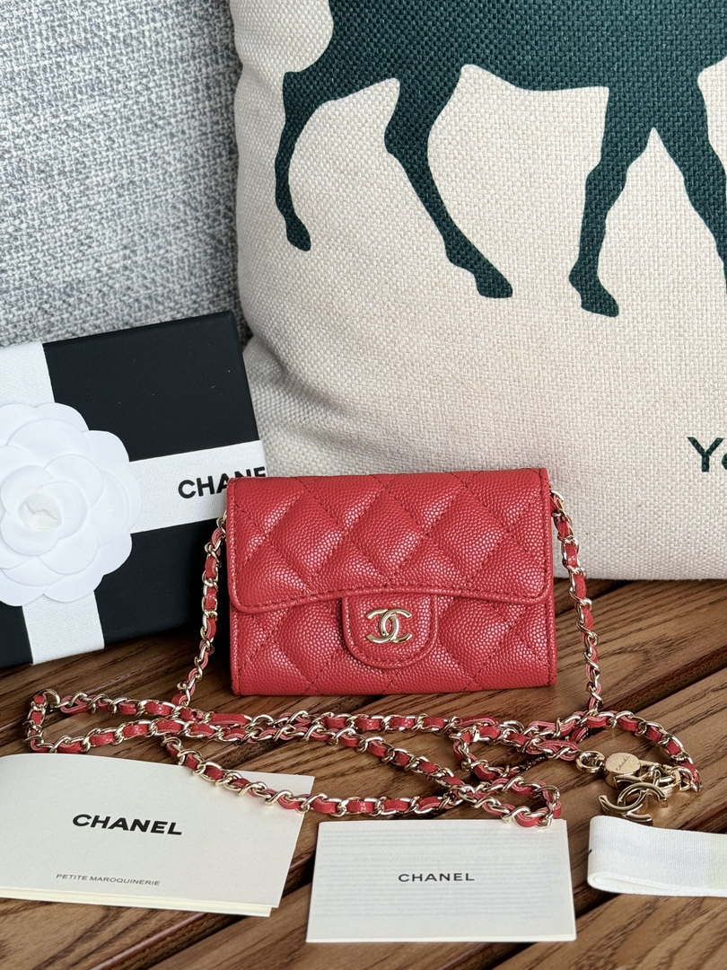 Chanel A81081 Wallet on Chain Shiny Calfskin Red - Default Title - View 1