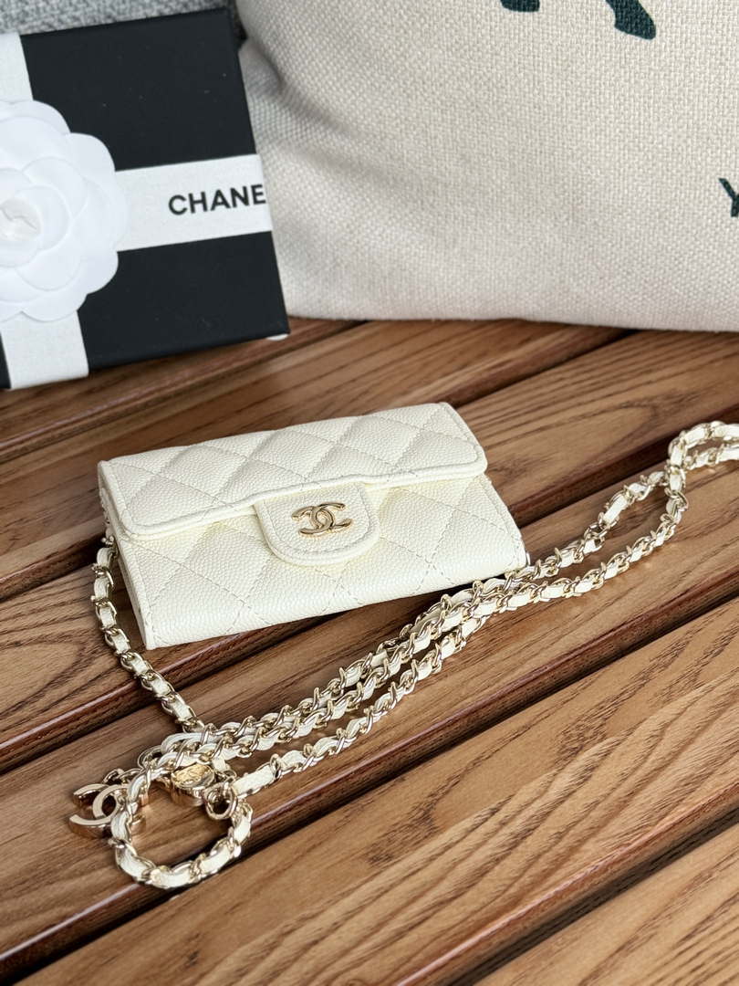 Chanel A81081 Wallet on Chain Shiny Calfskin White - Default Title - View 3