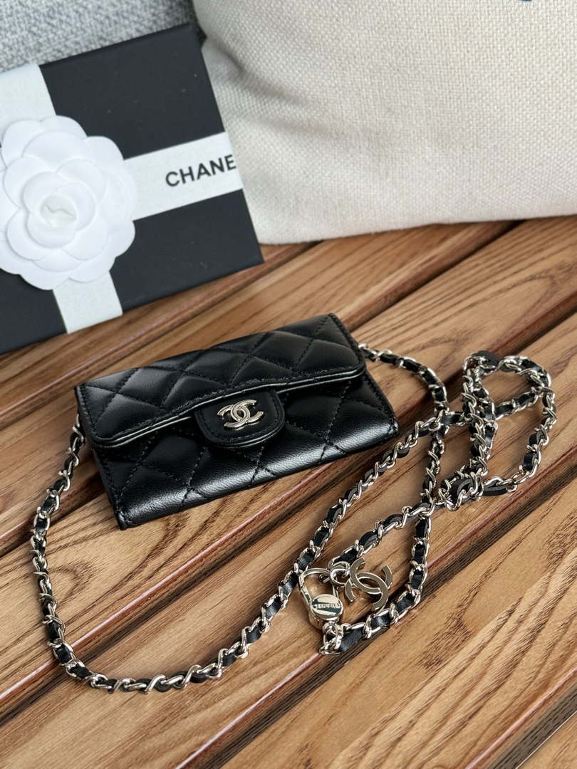 Chanel A81081 Wallet on Chain Shiny Lambskin Black - Gold - View 12
