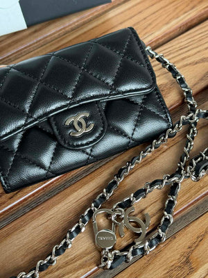 Chanel A81081 Wallet on Chain Shiny Lambskin Black - Gold - View 13